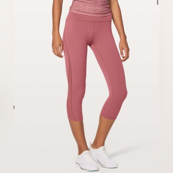 Lululemon Train Times Crop 21” - So Merlot - Picture 1 of 8